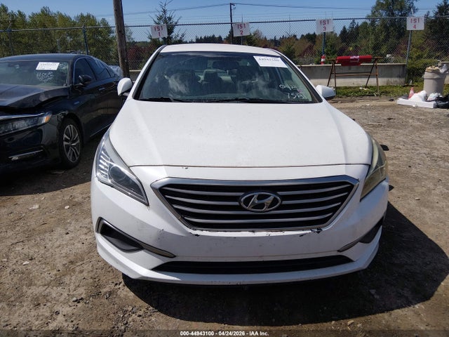 5NPE24AFXGH357581 Hyundai SONATA SE