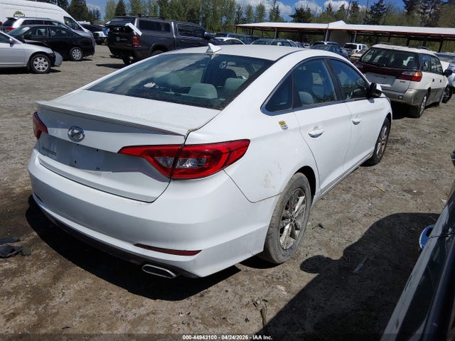 5NPE24AFXGH357581 Hyundai SONATA SE