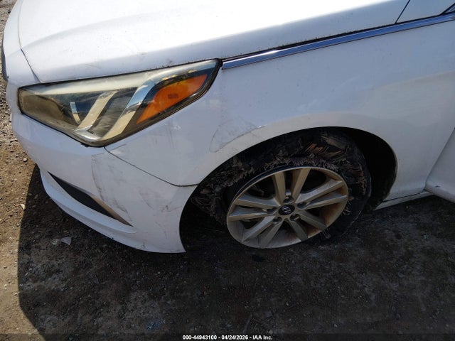 5NPE24AFXGH357581 Hyundai SONATA SE