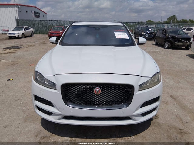 Jaguar F-pace 35t Prestige 2017 SADCK2BV6HA895273 Image 12
