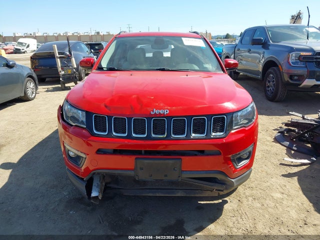 2019 Jeep Compass Sun And Wheel Fwd მანქანა იყიდება აუქციონზე, vin: 3C4NJCBB0KT819681, აუქციონის ნომერი: 44943156