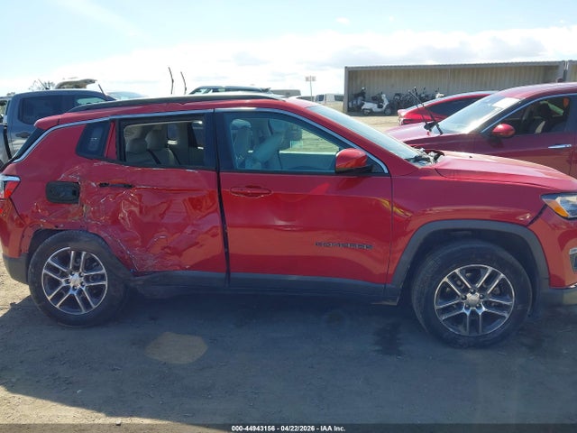2019 Jeep Compass Sun And Wheel Fwd მანქანა იყიდება აუქციონზე, vin: 3C4NJCBB0KT819681, აუქციონის ნომერი: 44943156