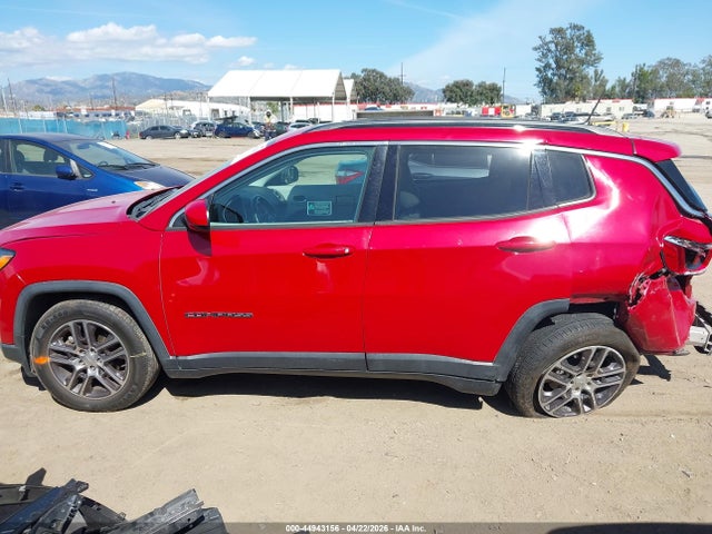 2019 Jeep Compass Sun And Wheel Fwd მანქანა იყიდება აუქციონზე, vin: 3C4NJCBB0KT819681, აუქციონის ნომერი: 44943156