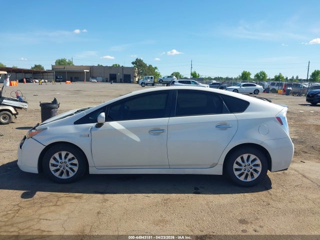 Toyota PRIUS PLUG-IN 2014 JTDKN3DPXE3064331 Image 14