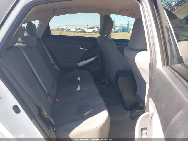 Toyota PRIUS PLUG-IN 2014 JTDKN3DPXE3064331 Image 8