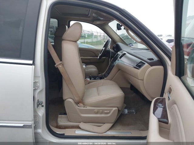 Продажа на аукционе авто 2009 Cadillac Escalade Standard, vin: 1GYFK23239R105406, номер лота: 44943184