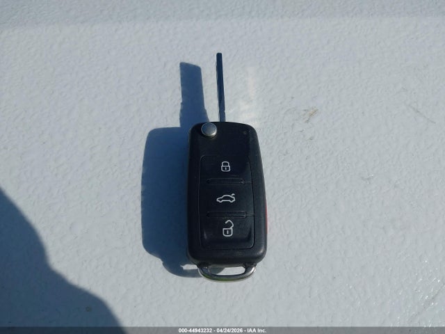Aukcja sprzedaży 2011 Volkswagen Gti 4-door, vin: WVWHD7AJ2BW339415, numer aukcji: 44943232