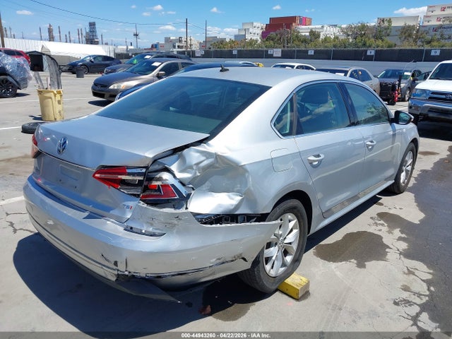 1VWAT7A35HC018238 Volkswagen Passat 1.8t S