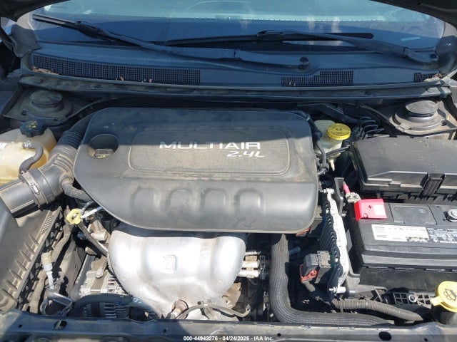 2015 Chrysler 200 Limited მანქანა იყიდება აუქციონზე, vin: 1C3CCCAB7FN724774, აუქციონის ნომერი: 44943276