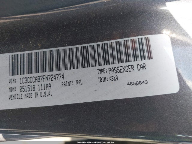 2015 Chrysler 200 Limited მანქანა იყიდება აუქციონზე, vin: 1C3CCCAB7FN724774, აუქციონის ნომერი: 44943276
