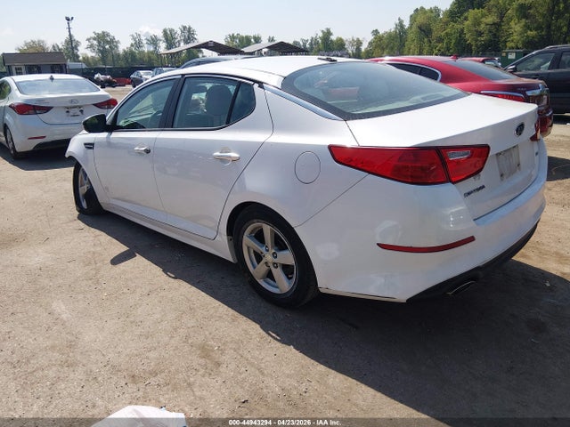 2015 Kia Optima Lx მანქანა იყიდება აუქციონზე, vin: 5XXGM4A75FG437117, აუქციონის ნომერი: 44943294
