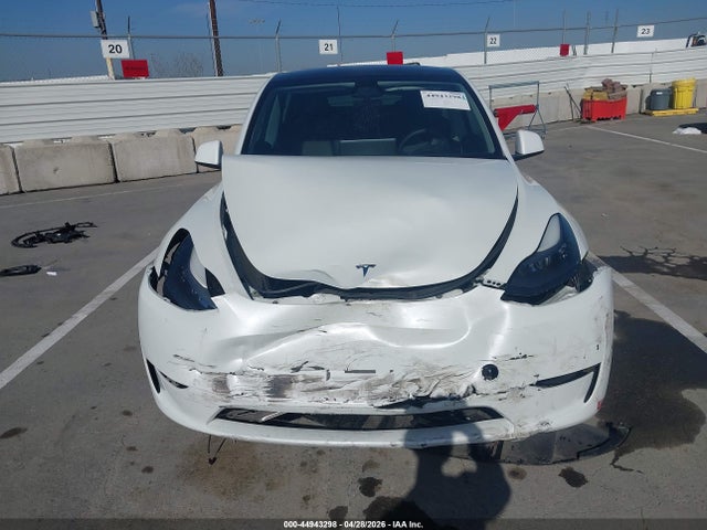 7SAYGDEE1RA251828 Tesla Model Y Long Range Dual Motor All-wheel Drive
