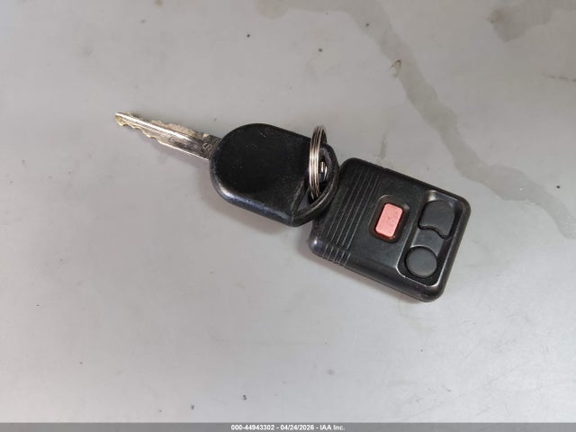 Auction sale of the 2005 Ford Escape Xlt, vin: 1FMYU03135KD84424, lot number: 44943302