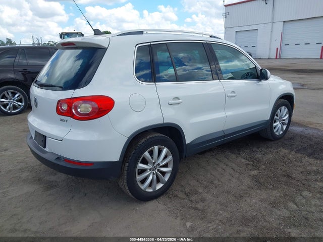 Aukcja sprzedaży 2011 Volkswagen Tiguan Se, vin: WVGAV7AX6BW502338, numer aukcji: 44943308