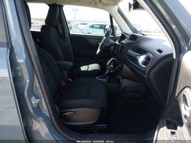 Продажа на аукционе авто 2018 Jeep Renegade Latitude 4x4, vin: ZACCJBBB8JPJ04281, номер лота: 44943323