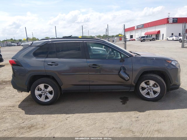 2020 Toyota Rav4 Xle მანქანა იყიდება აუქციონზე, vin: 2T3W1RFVXLC042305, აუქციონის ნომერი: 44943334