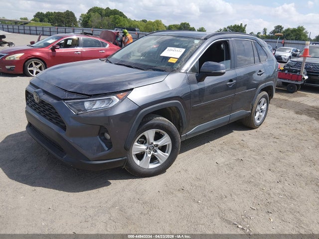 2020 Toyota Rav4 Xle მანქანა იყიდება აუქციონზე, vin: 2T3W1RFVXLC042305, აუქციონის ნომერი: 44943334