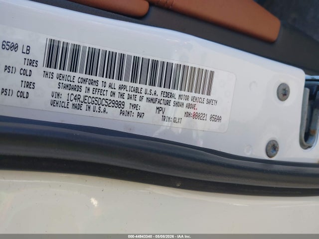 Продажа на аукционе авто 2013 Jeep Grand Cherokee Overland, vin: 1C4RJECG5DC529989, номер лота: 44943340