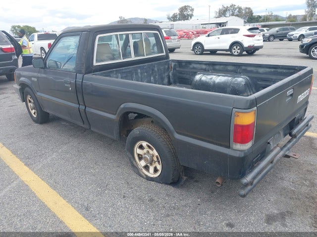 44943341 :رقم المزاد ، JM2UF1132J0329780 vin ، 1988 Mazda B2200 Short Bed مزاد بيع