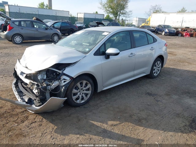Toyota COROLLA LE 2025 5YFB4MDE9SP261548 Image 2