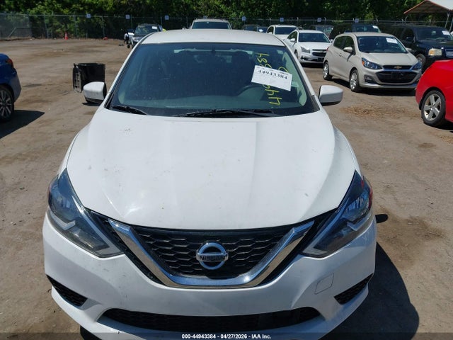 44943384 :رقم المزاد ، 3N1AB7AP2JY329361 vin ، 2018 Nissan Sentra S مزاد بيع