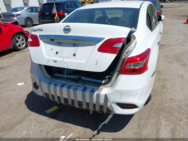 44943384 :رقم المزاد ، 3N1AB7AP2JY329361 vin ، 2018 Nissan Sentra S مزاد بيع