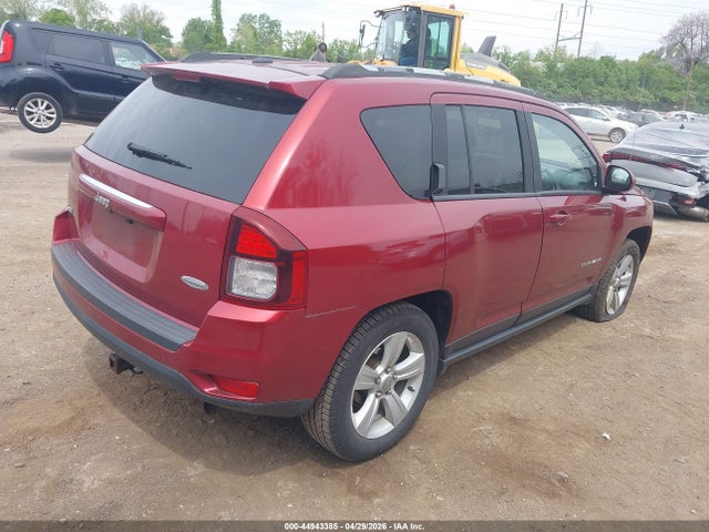 1C4NJDEB0FD358110 Jeep Compass Latitude
