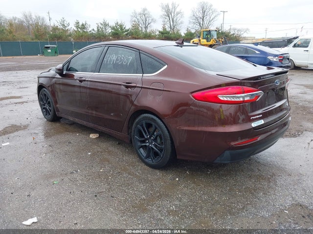 44943387 :رقم المزاد ، 3FA6P0HD9KR195070 vin ، 2019 Ford Fusion Se مزاد بيع