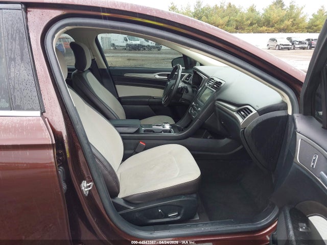 44943387 :رقم المزاد ، 3FA6P0HD9KR195070 vin ، 2019 Ford Fusion Se مزاد بيع
