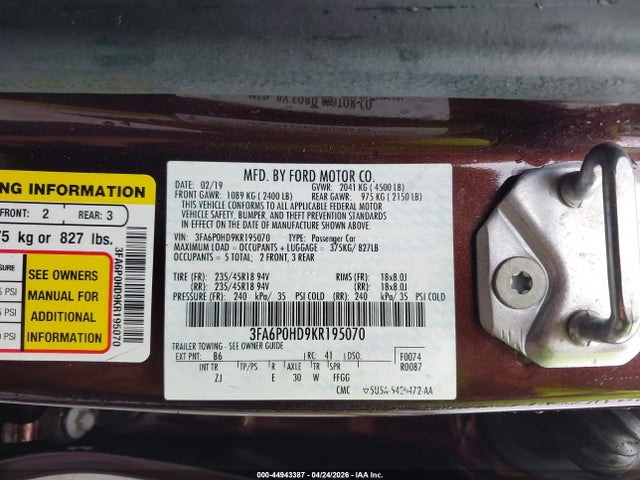 44943387 :رقم المزاد ، 3FA6P0HD9KR195070 vin ، 2019 Ford Fusion Se مزاد بيع