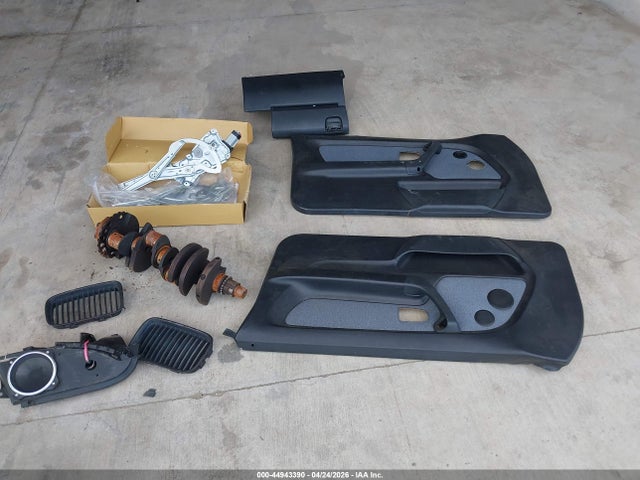 44943390 :رقم المزاد ، WBACG8325TAU37489 vin ، 1996 Bmw 318 Ti Automatic مزاد بيع