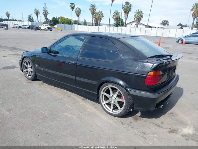 44943390 :رقم المزاد ، WBACG8325TAU37489 vin ، 1996 Bmw 318 Ti Automatic مزاد بيع