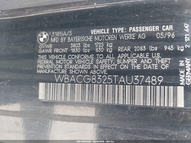 44943390 :رقم المزاد ، WBACG8325TAU37489 vin ، 1996 Bmw 318 Ti Automatic مزاد بيع