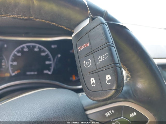 Продажа на аукционе авто 2017 Jeep Grand Cherokee Limited 4x4, vin: 1C4RJFBG7HC727454, номер лота: 44943403
