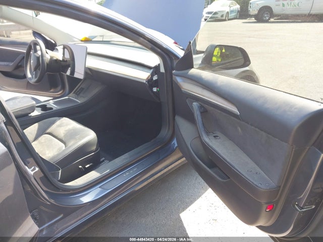 2023 Tesla Model 3 Rear-wheel Drive მანქანა იყიდება აუქციონზე, vin: 5YJ3E1EA9PF662290, აუქციონის ნომერი: 44943420