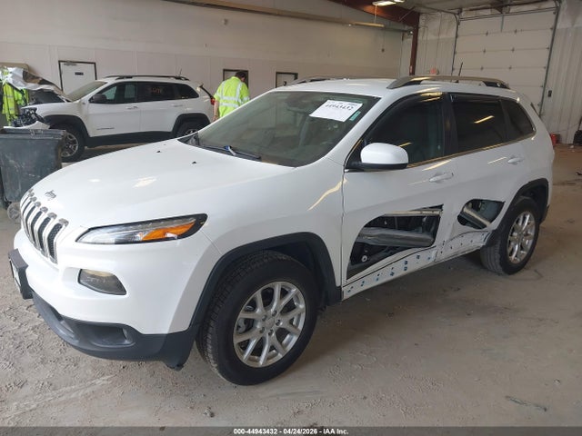 Продажа на аукционе авто 2017 Jeep Cherokee Latitude 4x4, vin: 1C4PJMCB7HW524903, номер лота: 44943432