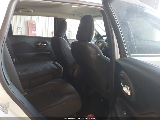 Продажа на аукционе авто 2017 Jeep Cherokee Latitude 4x4, vin: 1C4PJMCB7HW524903, номер лота: 44943432