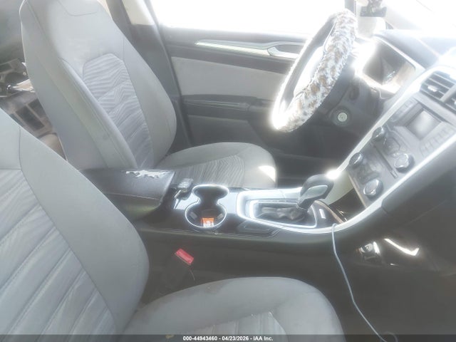 Продаж на аукціоні авто 2016 Ford Fusion S, vin: 3FA6P0G73GR101705, номер лоту: 44943460