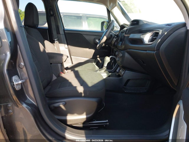 Продаж на аукціоні авто 2018 Jeep Renegade Latitude Fwd, vin: ZACCJABB3JPJ37313, номер лоту: 44943468