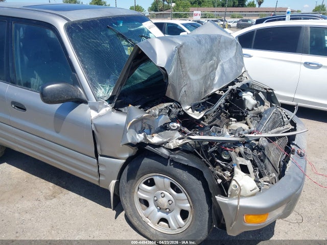 44943504 :رقم المزاد ، JT3HP10V2Y0242692 vin ، 2000 Toyota Rav4 مزاد بيع