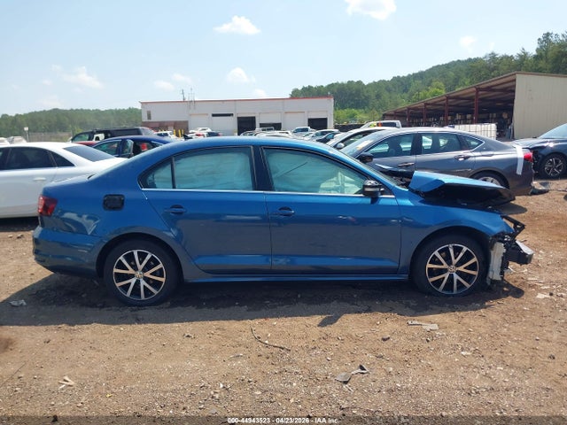 2017 Volkswagen Jetta 1.4t Se მანქანა იყიდება აუქციონზე, vin: 3VWDB7AJ3HM202865, აუქციონის ნომერი: 44943523