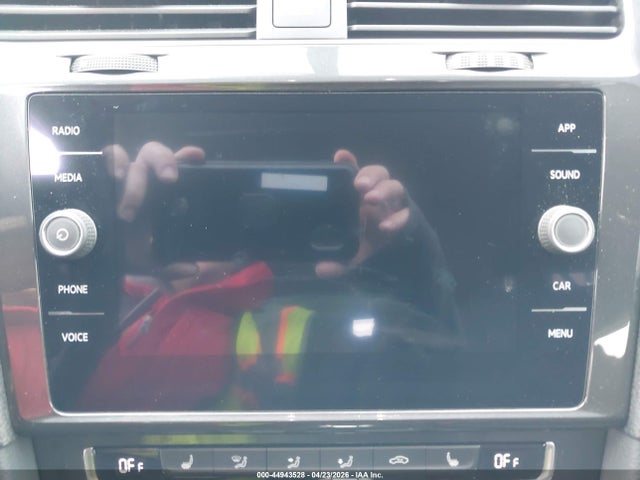 Volkswagen E-golf Se 2019 WVWKR7AU2KW914386 Image 18