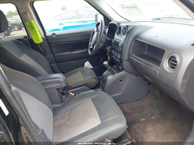 44943540 :رقم المزاد ، 1C4NJPBA6ED504960 vin ، 2014 Jeep Patriot Sport مزاد بيع