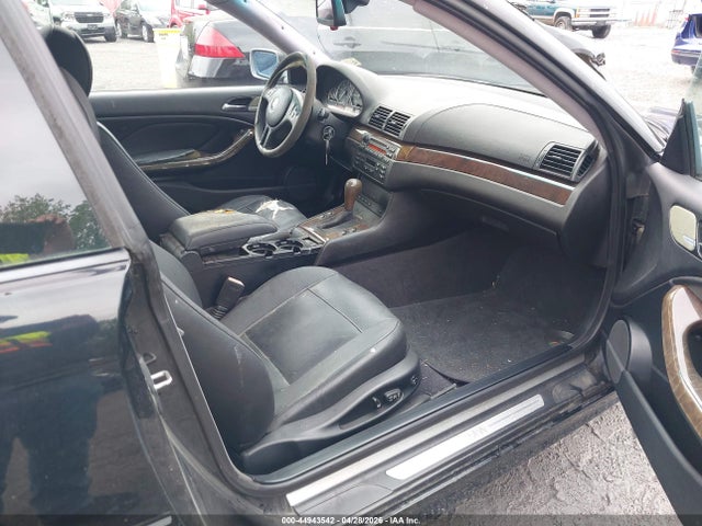 44943542 :رقم المزاد ، WBABD534X5PL15456 vin ، 2005 Bmw 330ci مزاد بيع
