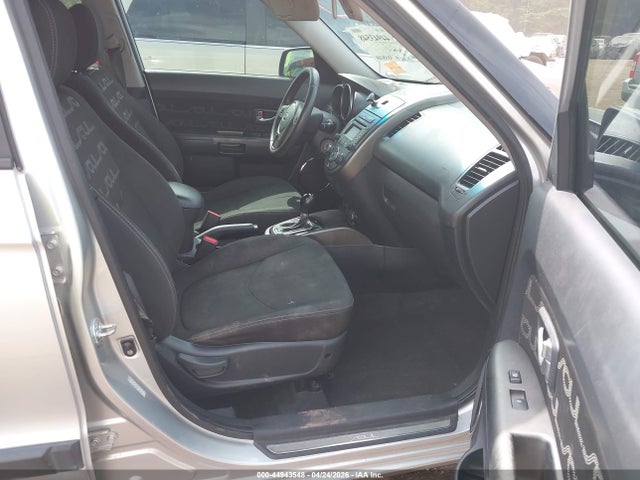 44943548 :رقم المزاد ، KNDJT2A60C7445960 vin ، 2012 Kia Soul + مزاد بيع