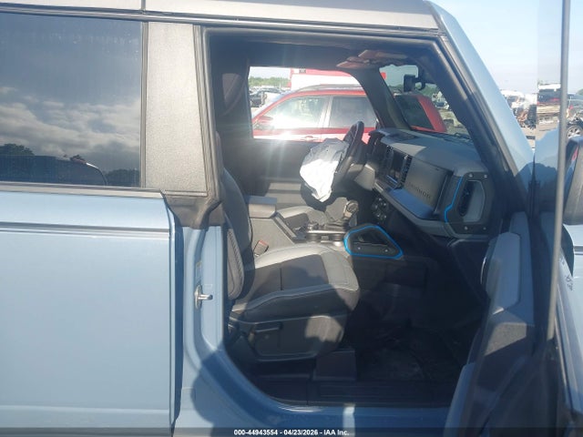 Продаж на аукціоні авто 2023 Ford Bronco Black Diamond, vin: 1FMEE5DH6PLB69898, номер лоту: 44943554