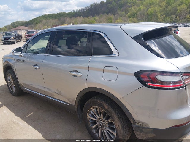 44943565 :رقم المزاد ، 2LMPJ8K95LBL01050 vin ، 2020 Lincoln Nautilus Reserve مزاد بيع