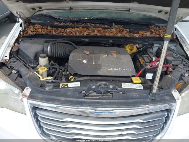Продажа на аукционе авто 2016 Chrysler Town & Country Touring, vin: 2C4RC1BG2GR157804, номер лота: 44943633
