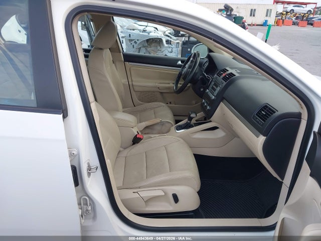2010 Volkswagen Jetta Limited Edition მანქანა იყიდება აუქციონზე, vin: 3VWRZ7AJ5AM167687, აუქციონის ნომერი: 44943649