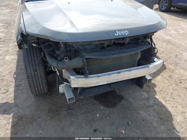 3C4NJCCB9KT769281 Jeep Compass Limited Fwd
